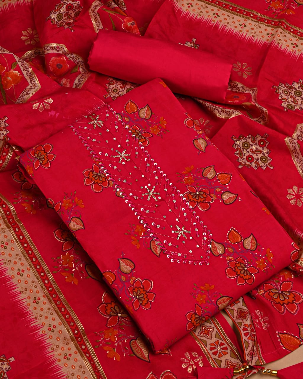 Premium Muslin Suit with Jardozi Neck & Chiffon/Modal Silk Dupatta (BCTMSCFG03)